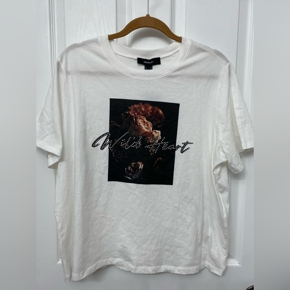 🆕 Forever 21 Plus Women’s Graphic Tee Short Sleeve Shirt White Size 0X - Picture 1 of 10